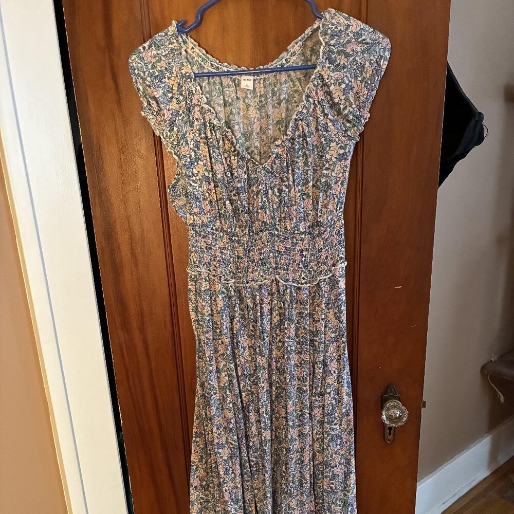 Old Navy Waist-Defined Smocked Floral-Print Midi Dress (XS)